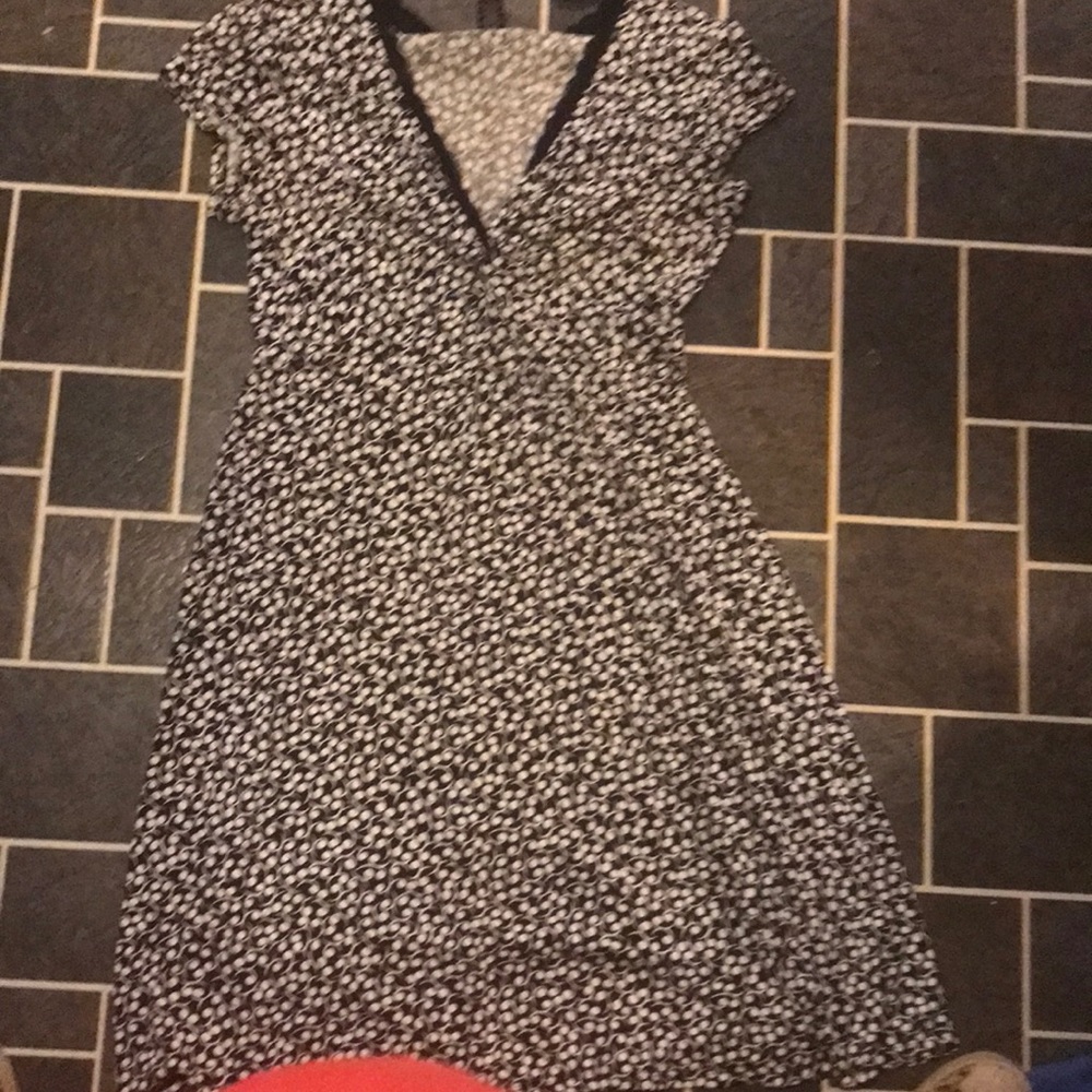 Black/white graphic print dress
